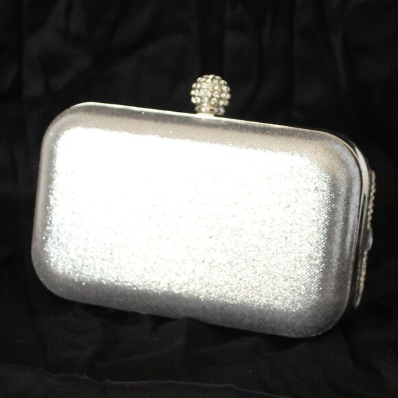 Silver clutch - Picture 2 of 2